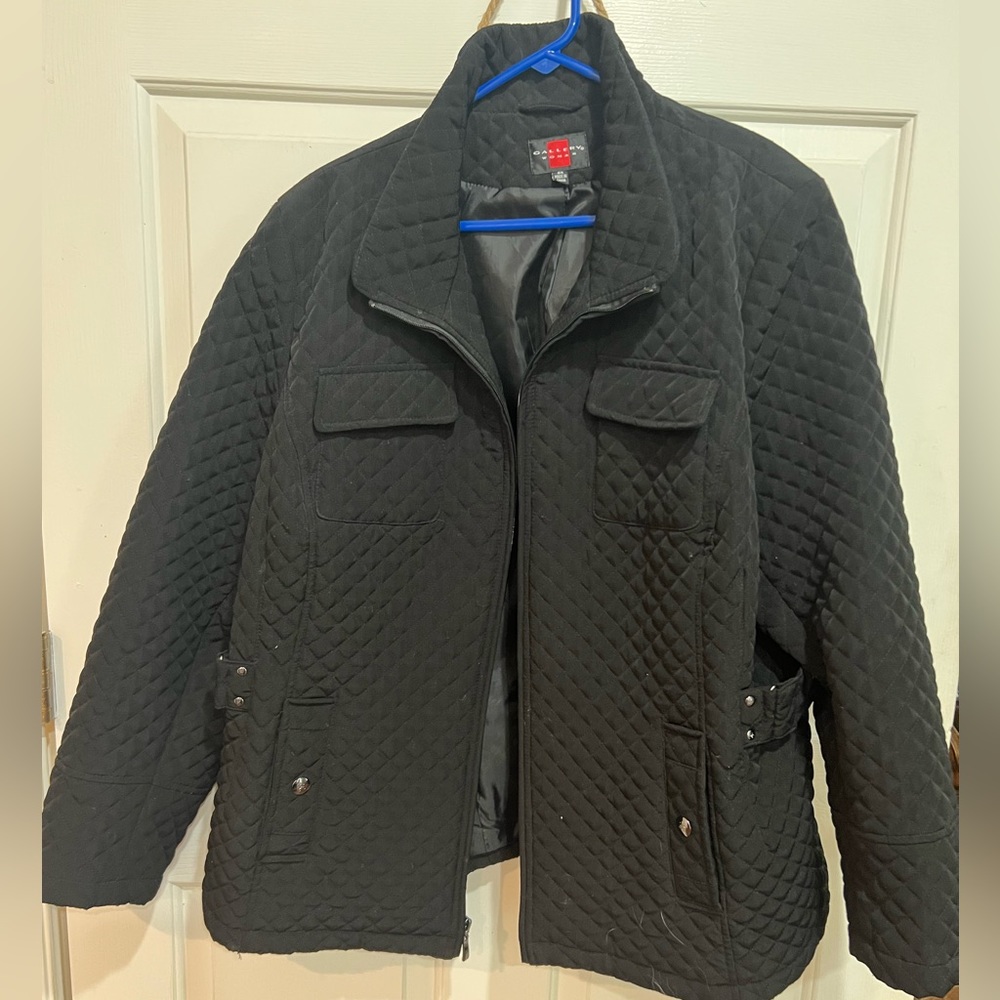Gallery Woman Quilted Lined Collared Black Coat - size 2X - zippered front